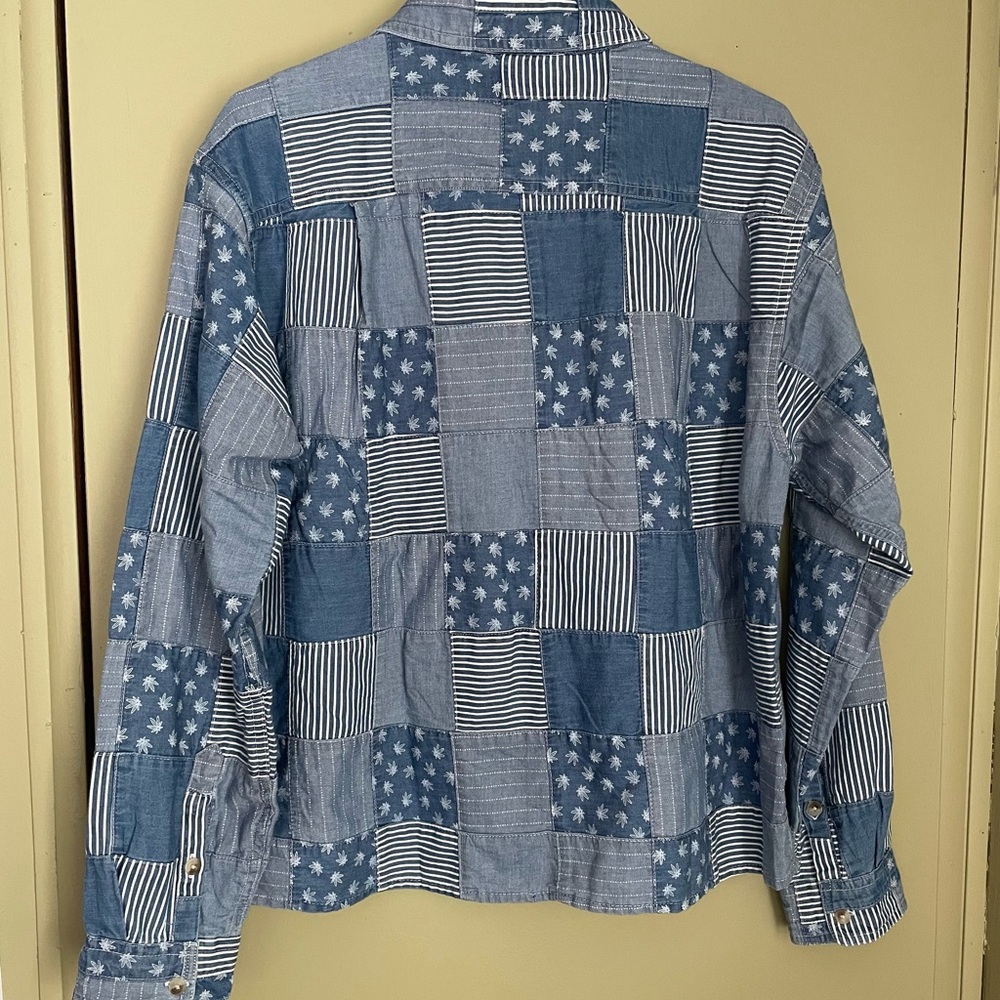 Lucky Brand patchwork button-down denim shirt fea… - image 4